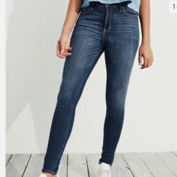 HOLLISTER Mid Rise Super Skinny Jeans - Picture 1 of 12
